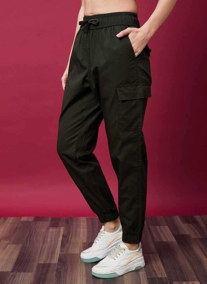 Globus Women's Olive Green Casual Trousers with Mid Rise and Solid Design - Image 3